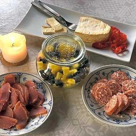Bed & Breakfast Skaerum Molle *